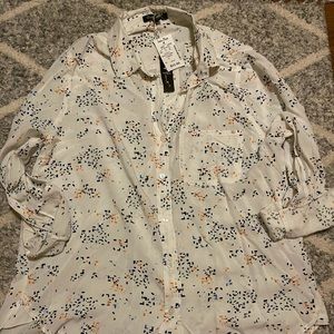 Size large top